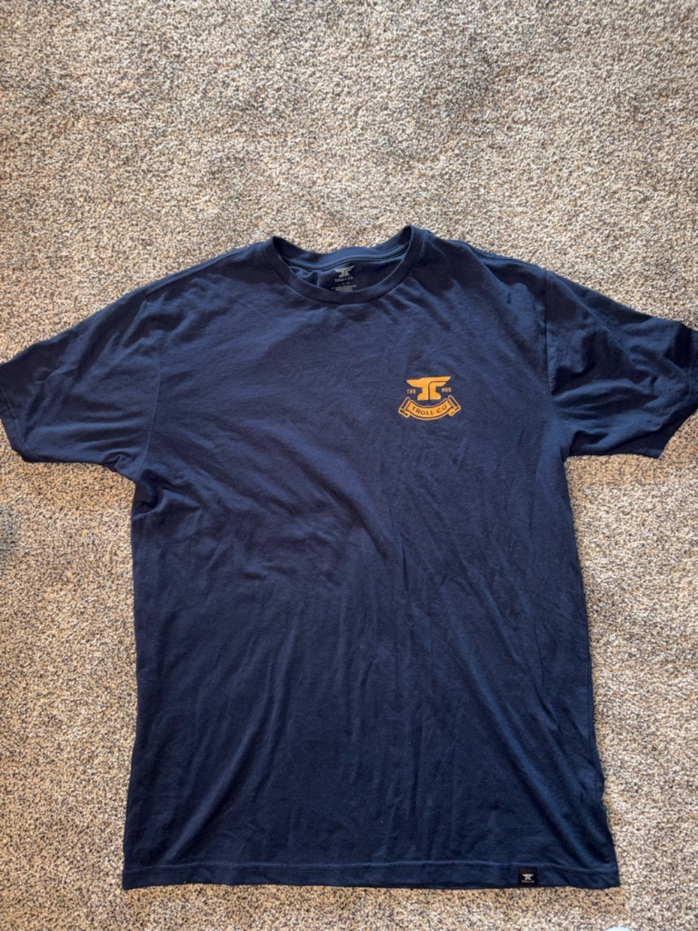 Dirty Hands Clean Money Graphic T-Shirt | Tro Co Clothing